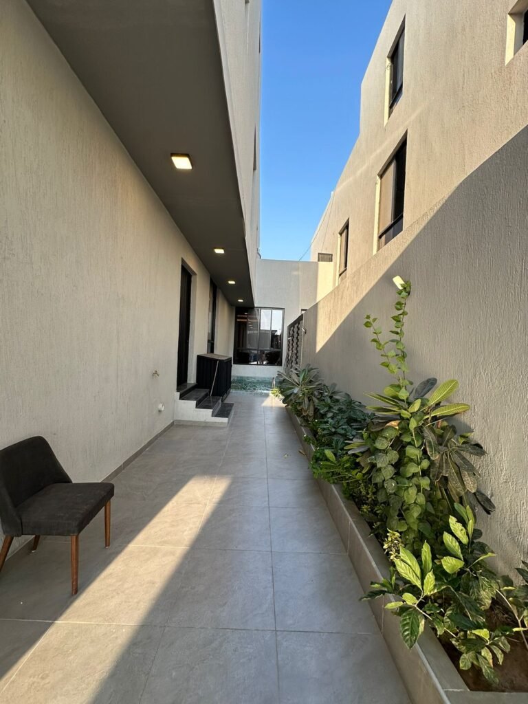 017 – فيلا تمليك – حي الشراع – أبحر الشمالية