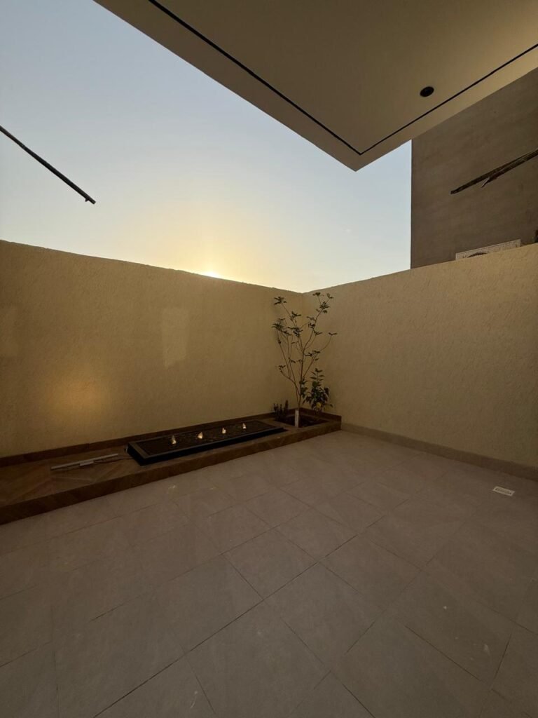 105_فيلا _حي الصالحية