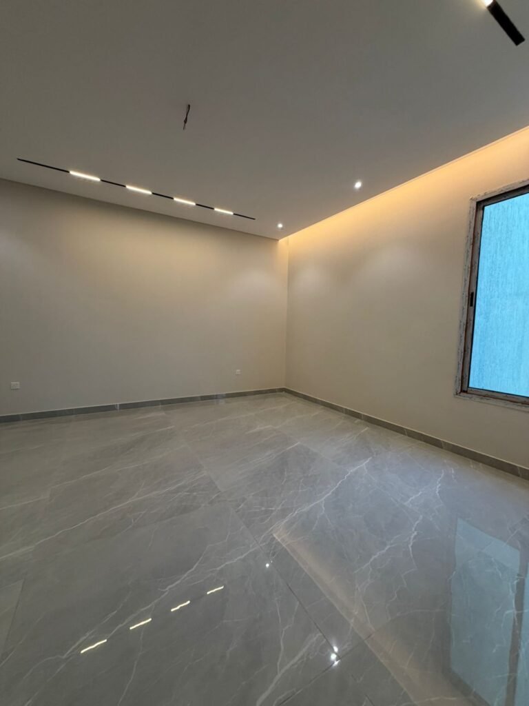 روف خلفي دور كامل 6 غرف 370م² – البغدادية