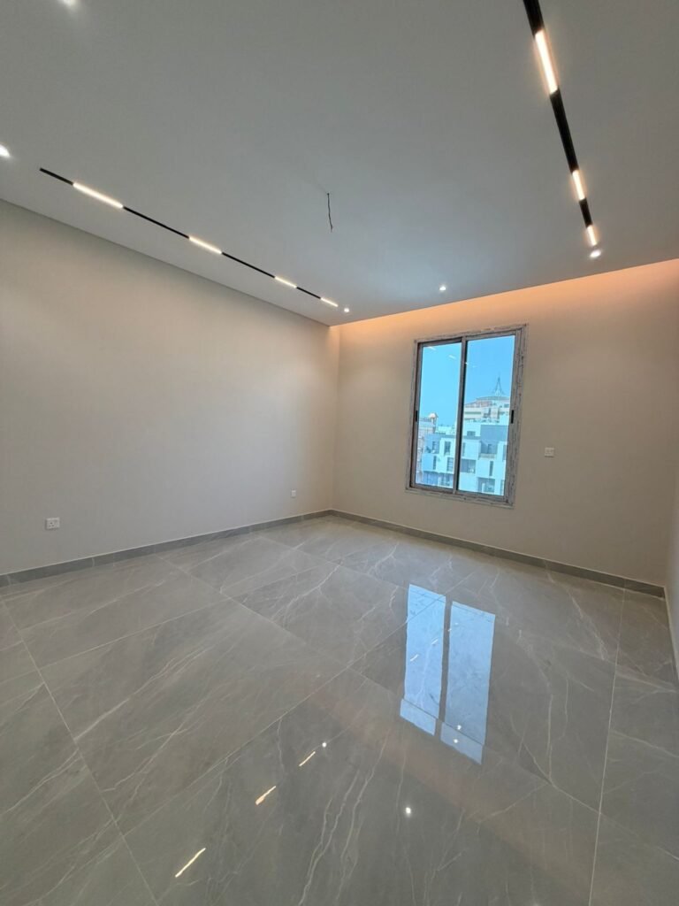 روف خلفي دور كامل 6 غرف 370م² – البغدادية