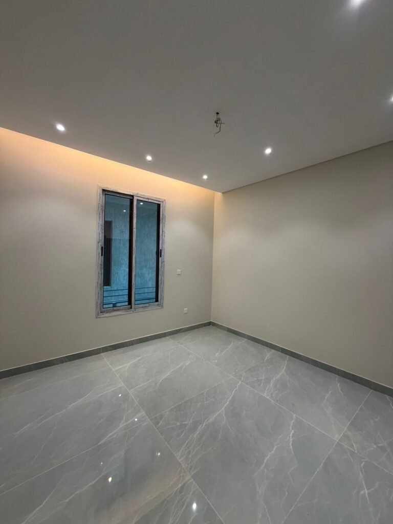 روف خلفي دور كامل 6 غرف 370م² – البغدادية